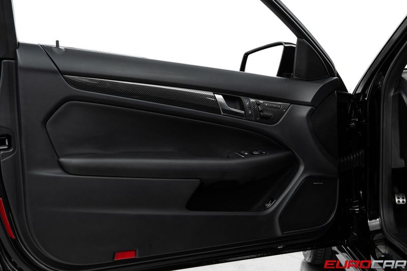 2012 Mercedes-Benz C-Class C 63 AMG *CARBON INTERIOR TRIM * SUNROOF*Image 22