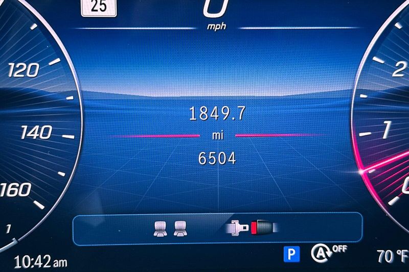 Used 2026 Mercedes-Benz CLE 450Image 31