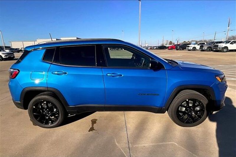 2025 Jeep Compass Latitude 4x4Image 15