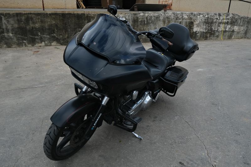 USED 2015 HARLEY ROAD GLIDE SPECIAL BLACK Image 7