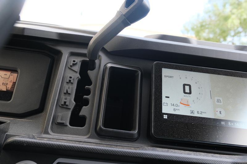 NEW 2026 CAN-AM DEFENDER MAX XT HD11 Image 21