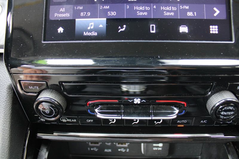 2023 Jeep Grand Cherokee Laredo photo 20