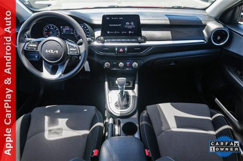 Used 2022 Kia Forte LXSImage 13
