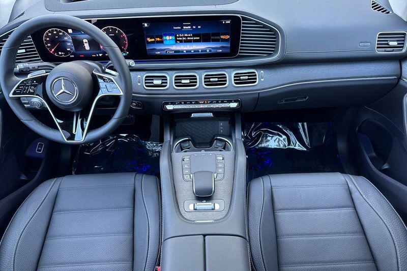 New 2026 Mercedes-Benz GLS 450Image 11