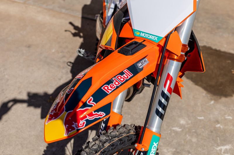 2025 KTM 450 SXF FACTORY EDITION Image 5