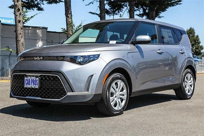 2025 Kia Soul LXImage 14