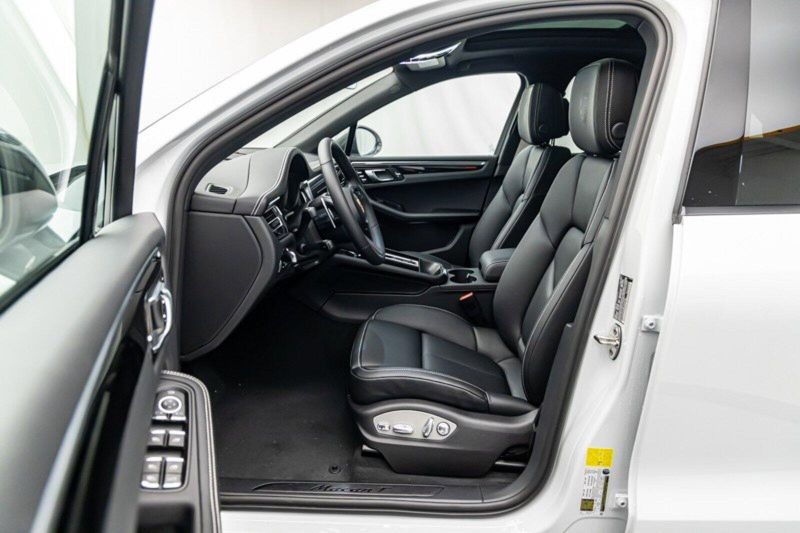 2024 Porsche Macan T in a Carrara White Metallic exterior color and Black w/Chalk Stitchinginterior. Lotus Manhattan 347-395-5714 lotusmanhattan.com 