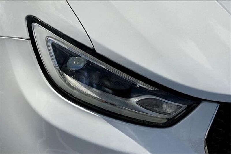 2022 Chrysler Pacifica Touring L photo 26