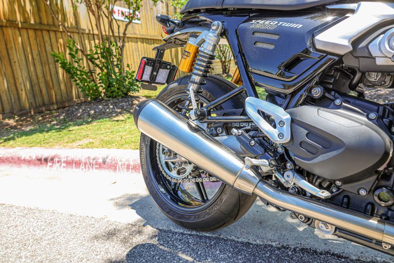 USED 2025 TRIUMPH SPEED TWIN 1200 Image 9