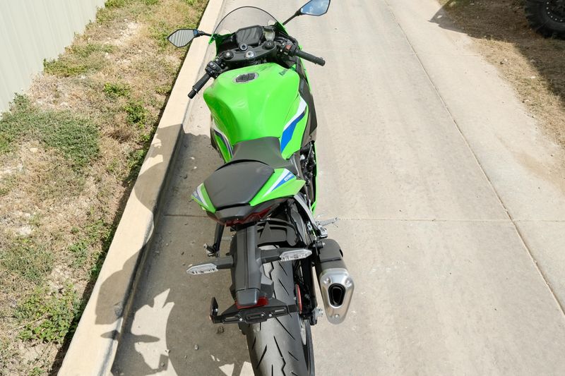 NEW 2026 KAWASAKI NINJA ZX6R Image 4