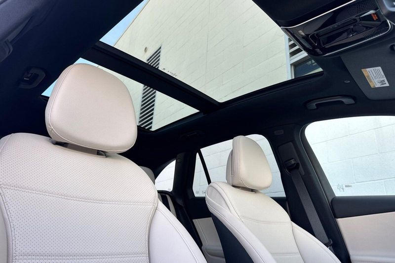 New 2026 Mercedes-Benz GLC-Class GLCGLC 300Image 15