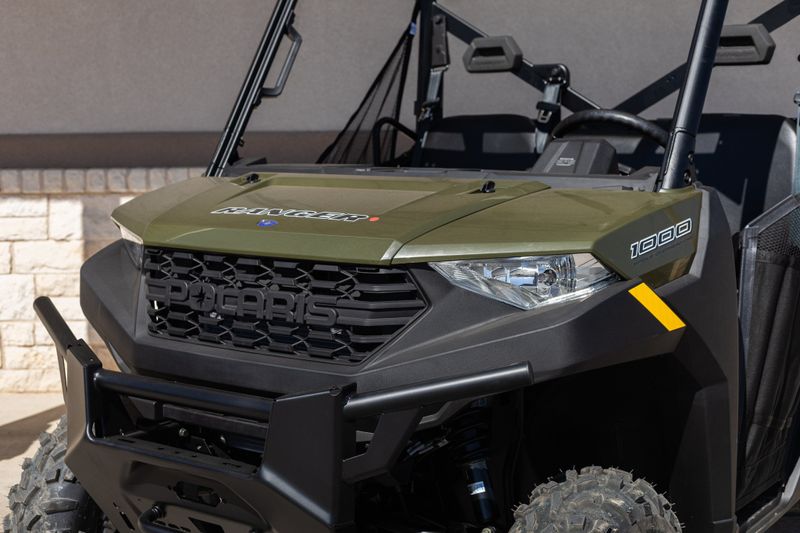 2025 Polaris RANGER 1000 EPS SAGE GREEN Image 9