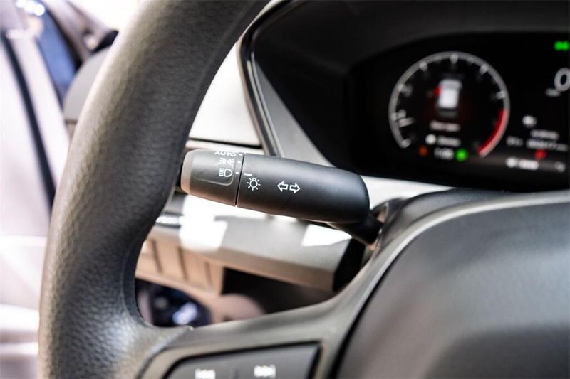 2025 Honda CR-V LX photo 17