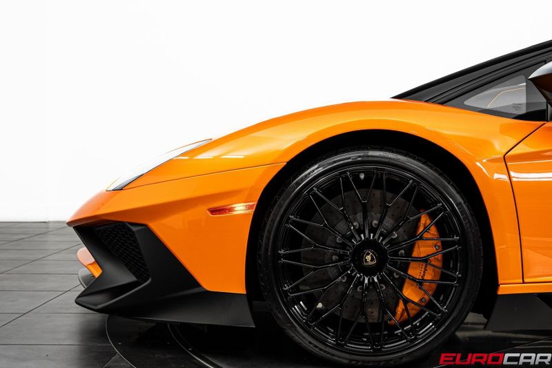 Used 2016 Lamborghini Aventador LP750-4 SuperVeloce *HUGE CARBON OPTIONS*Image 18