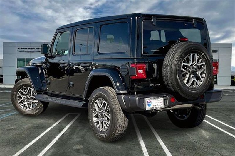 2025 Jeep Wrangler 4-door SaharaImage 2