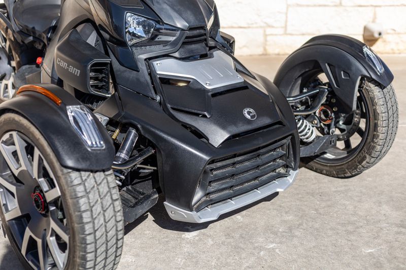 2020 CAN-AM RD RYKER RALLY 900 ACE 20 in a BLACK exterior color. Family PowerSports (877) 886-1997 familypowersports.com 