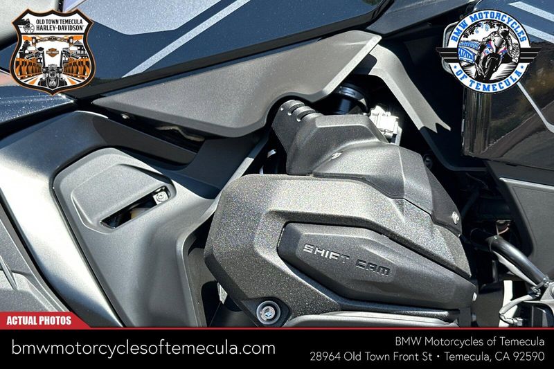 2026 BMW R 1300 RTImage 11