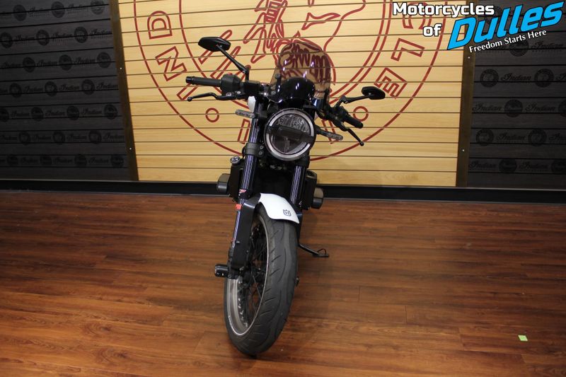 Used 2022 Husqvarna Svartpilen 401 Image 3