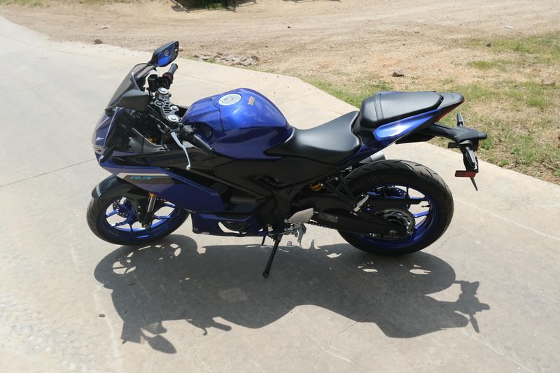 2025 Yamaha YZFR3 ABS TEAM BLUE Image 6