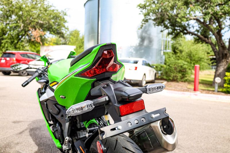 2025 Kawasaki NINJA ZX4RR ABS KRT EDITION ABS LIME GREEN AND EBONY AND PEARL BLIZZARD WHITE Image 25