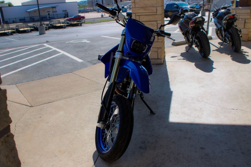 USED 2024 SUZUKI DRZ400SM BASE Image 4