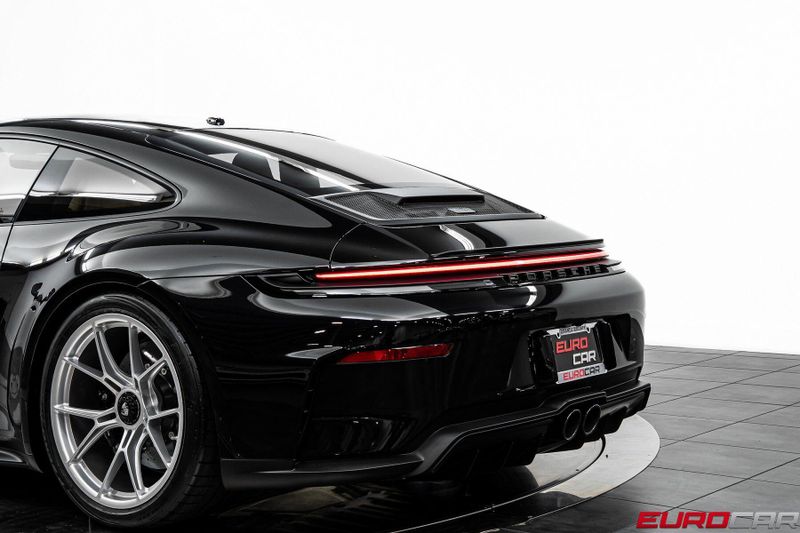 2026 Porsche 911 GT3 Touring *6-SPEED MANUAL * EXCLUSIVE INTERIOR*Image 21