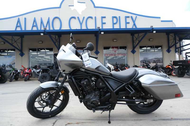 2025 Honda REBEL 1100T DCT GRAY METALLICImage 2