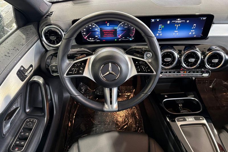 Used 2025 Mercedes-Benz CLA 250Image 14