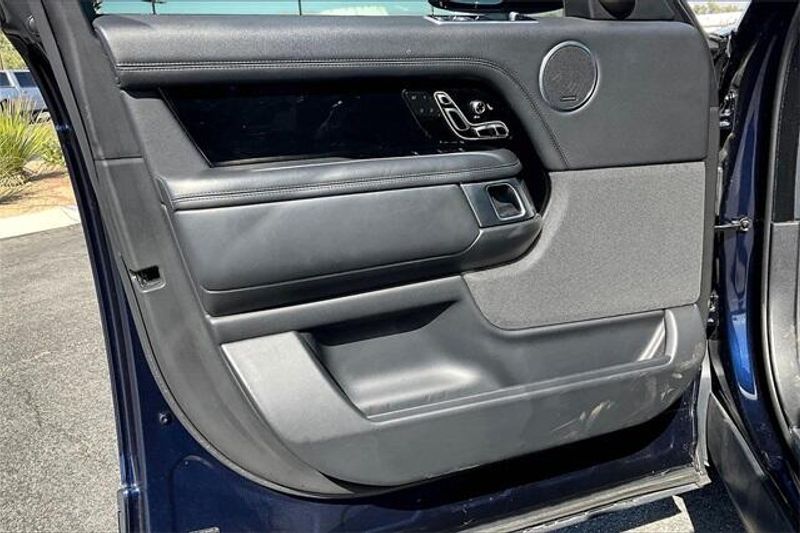 2021 Land Rover Range Rover WestminsterImage 21