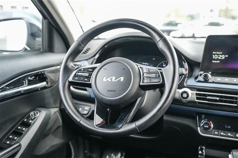 2023 Kia Seltos SImage 16