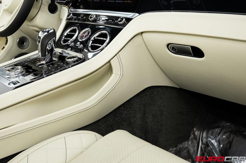 2020 Bentley Continental GTC First Edition *FRONT SEAT COMFORT SPEC*Image 32