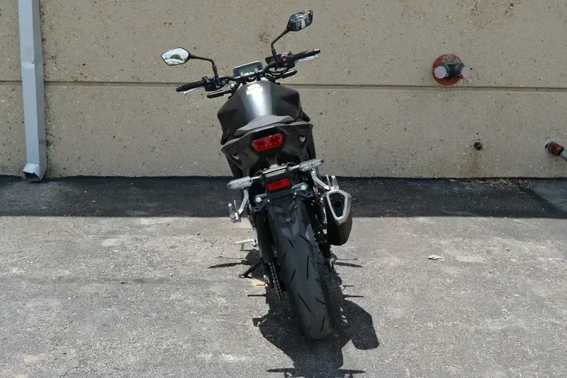 2025 Honda CB750 HORNET MATTE BLACK METALLIC Image 8