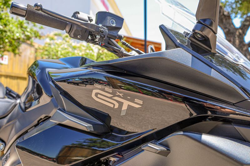 USED 2024 SUZUKI GSX-S1000GT CA Image 13