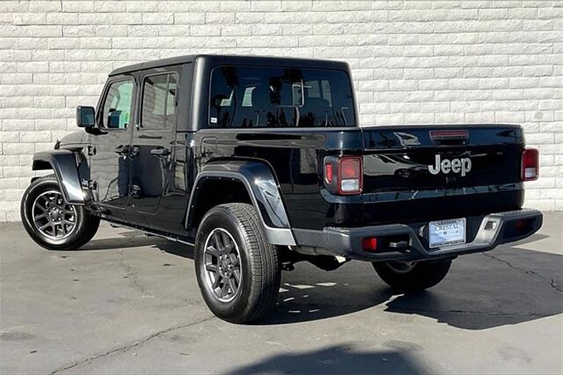 2023 Jeep Gladiator OverlandImage 10