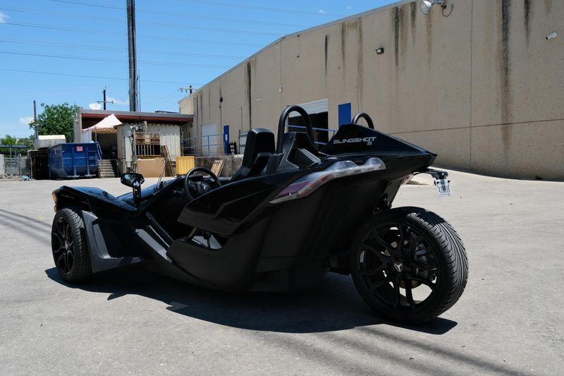 USED 2026 POLARIS SLINGSHOT S AUTODRIVE Image 3