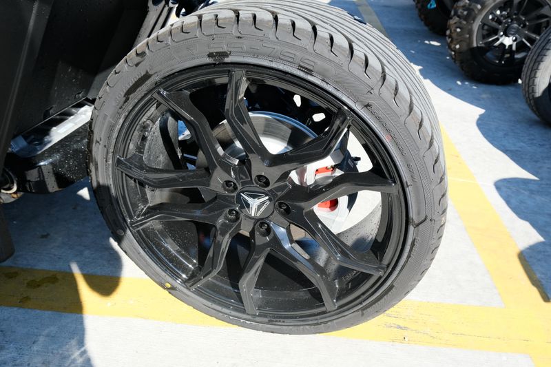 NEW 2025 POLARIS SLINGSHOT S AUTODRIVE  in a SLINGSHOT RED exterior color. Family PowerSports (877) 886-1997 familypowersports.com 