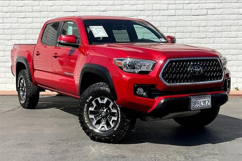 2018 Toyota Tacoma TRD Off-RoadImage 12