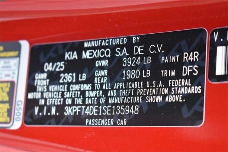 2025 Kia K4 LXSImage 30