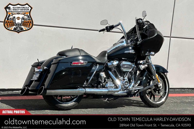 2022 Harley-Davidson Road Glide in a Black exterior color. BMW Motorcycles of Temecula – Southern California (951) 506-6903 bmwmotorcyclesoftemecula.com 