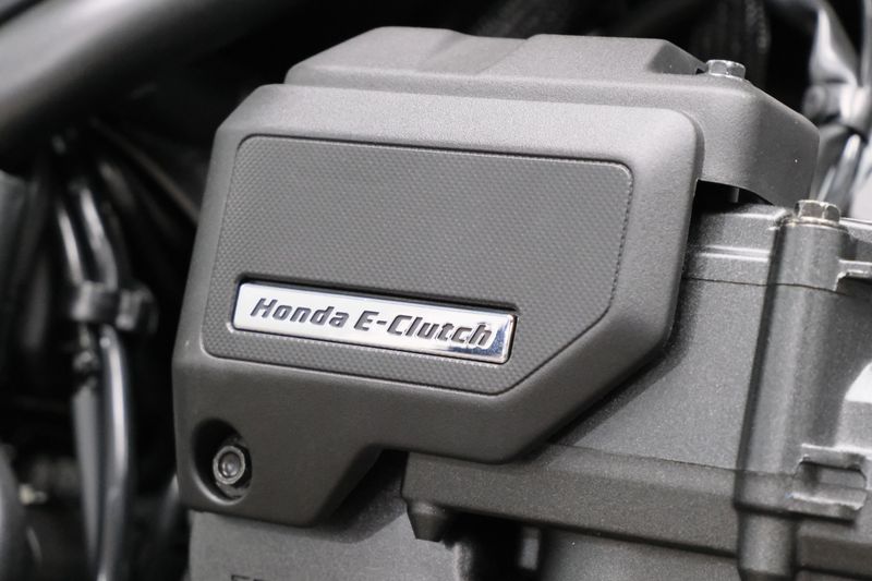 NEW 2026 HONDA REBEL 300 ECLUTCH Image 13
