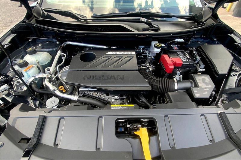 2023 Nissan Rogue SV photo 10
