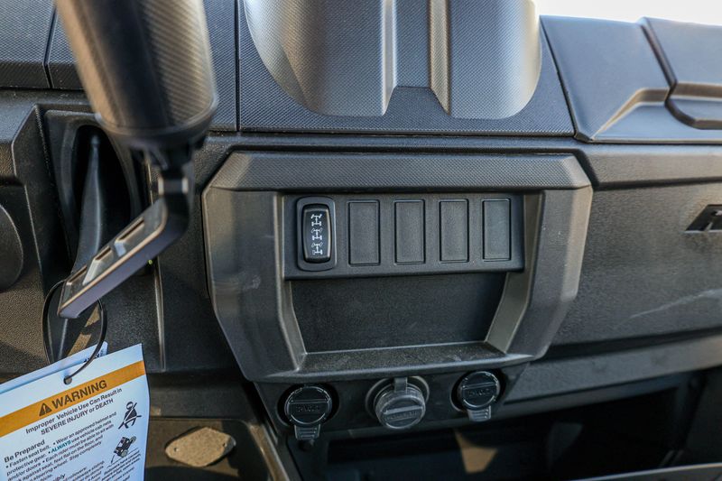 NEW 2026 POLARIS RANGER CREW 1000 PREMIUM Image 5