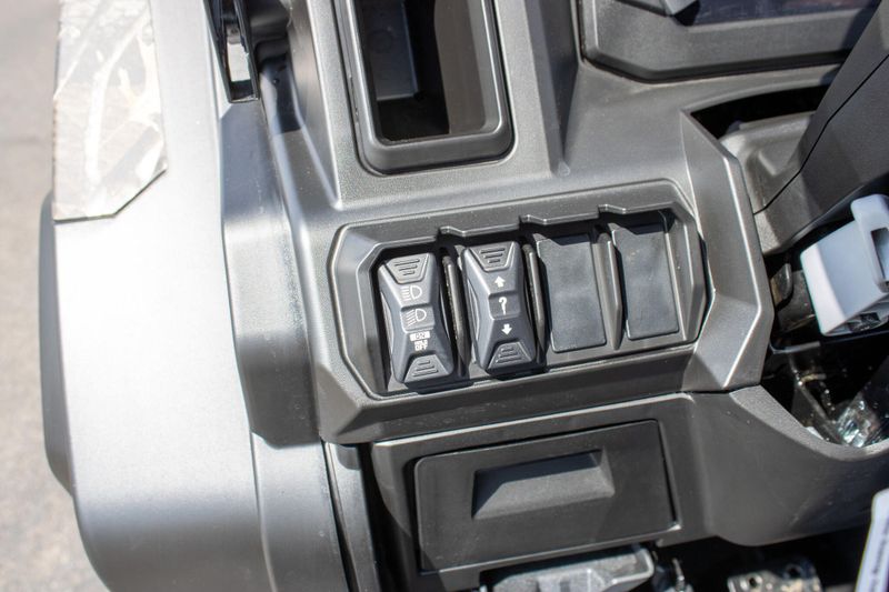 NEW 2026 CAN-AM DEFENDER MAX XT HD11 Image 18