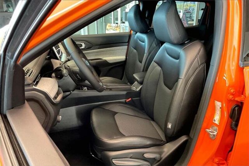 New 2026 Jeep Compass Latitude Altitude 4x4Image 8