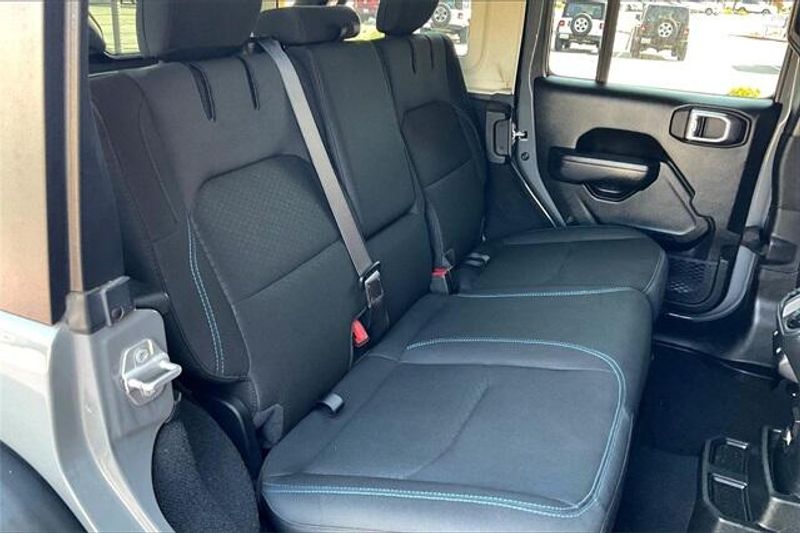 Used 2022 Jeep Wrangler 4xE Unlimited Rubicon 4xeImage 26