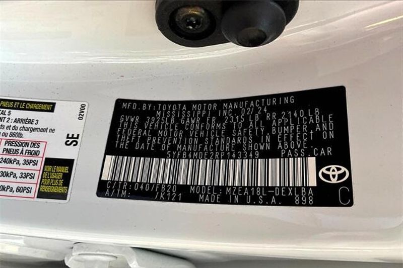 2024 Toyota Corolla LEImage 32