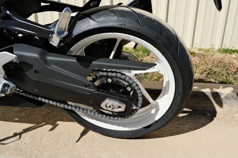 NEW 2026 CFMOTO 450SS Image 19