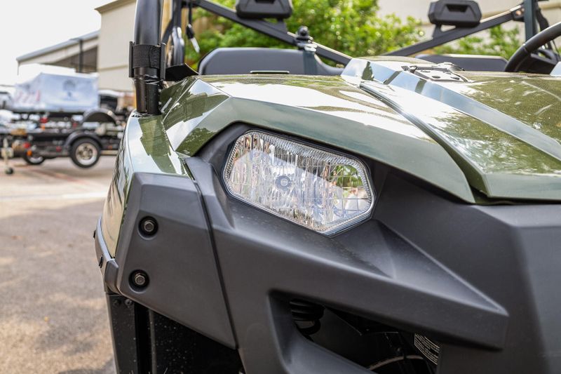 New 2025 Polaris RANGER CREW 570 FULLSIZE  SAGE GREEN Image 3