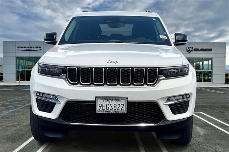 2022 Jeep Cherokee Limited 4xe photo 2