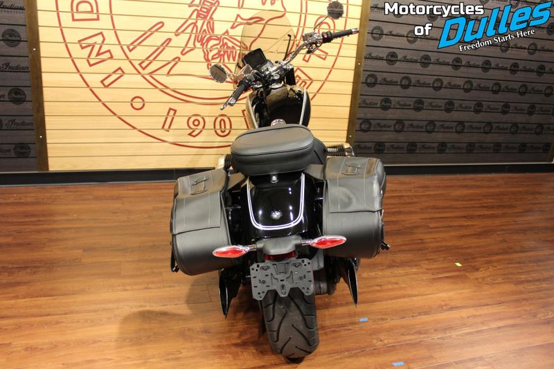 2021 BMW R18 Image 7